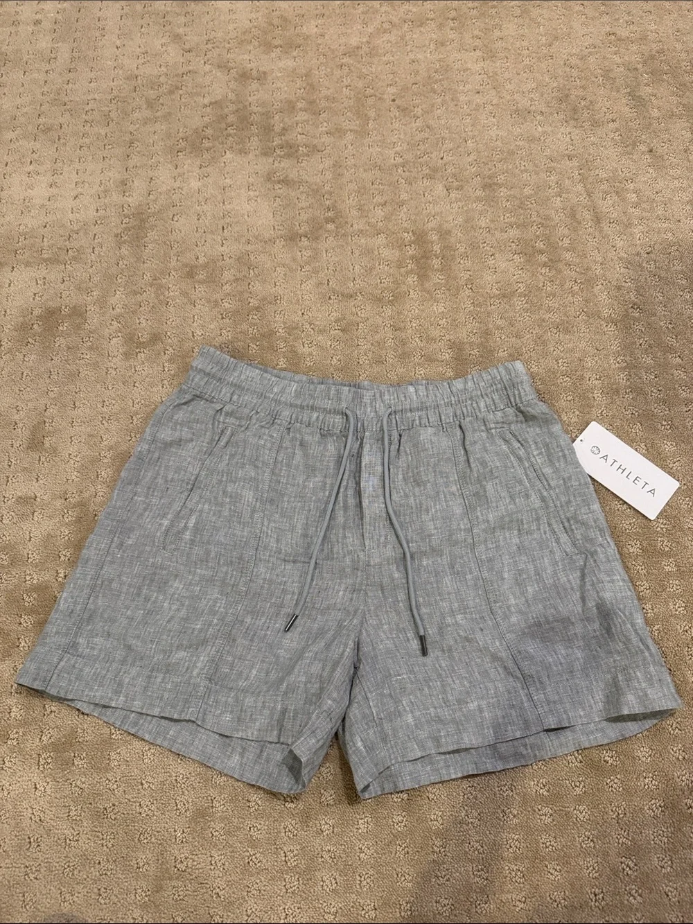 Women’s Athleta Light Gray Linen-Blend Athletic Shorts